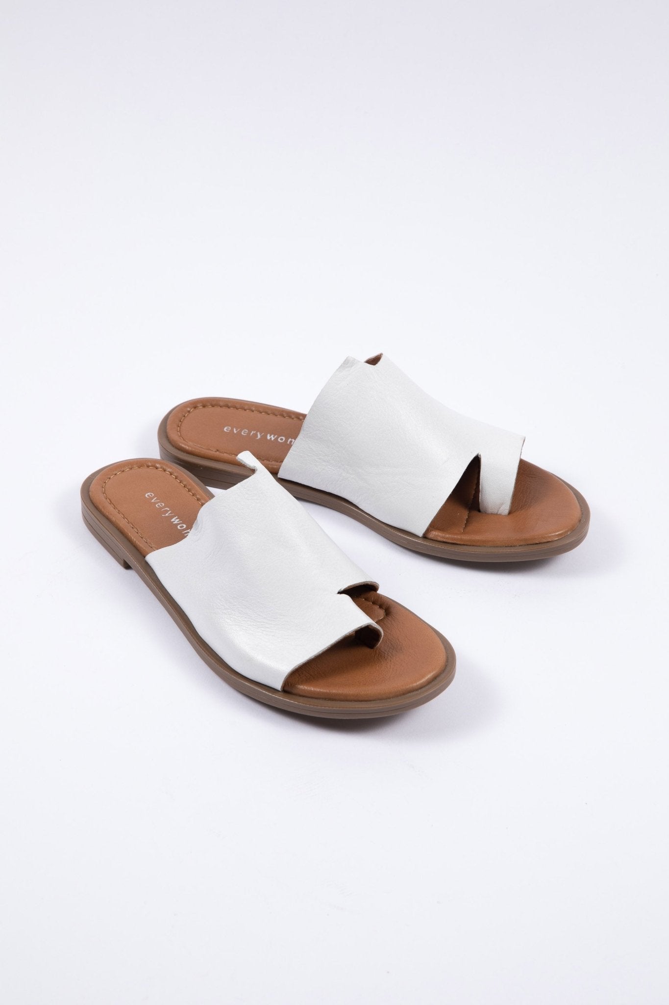 Castaway Slides - White - Brave+True